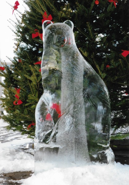 Scaled image ice_sculpture_bear.jpg 