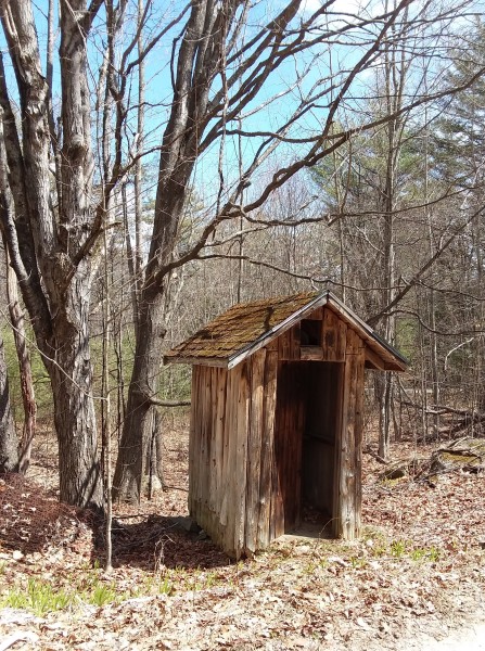 Scaled image knight_outhouse.jpg 